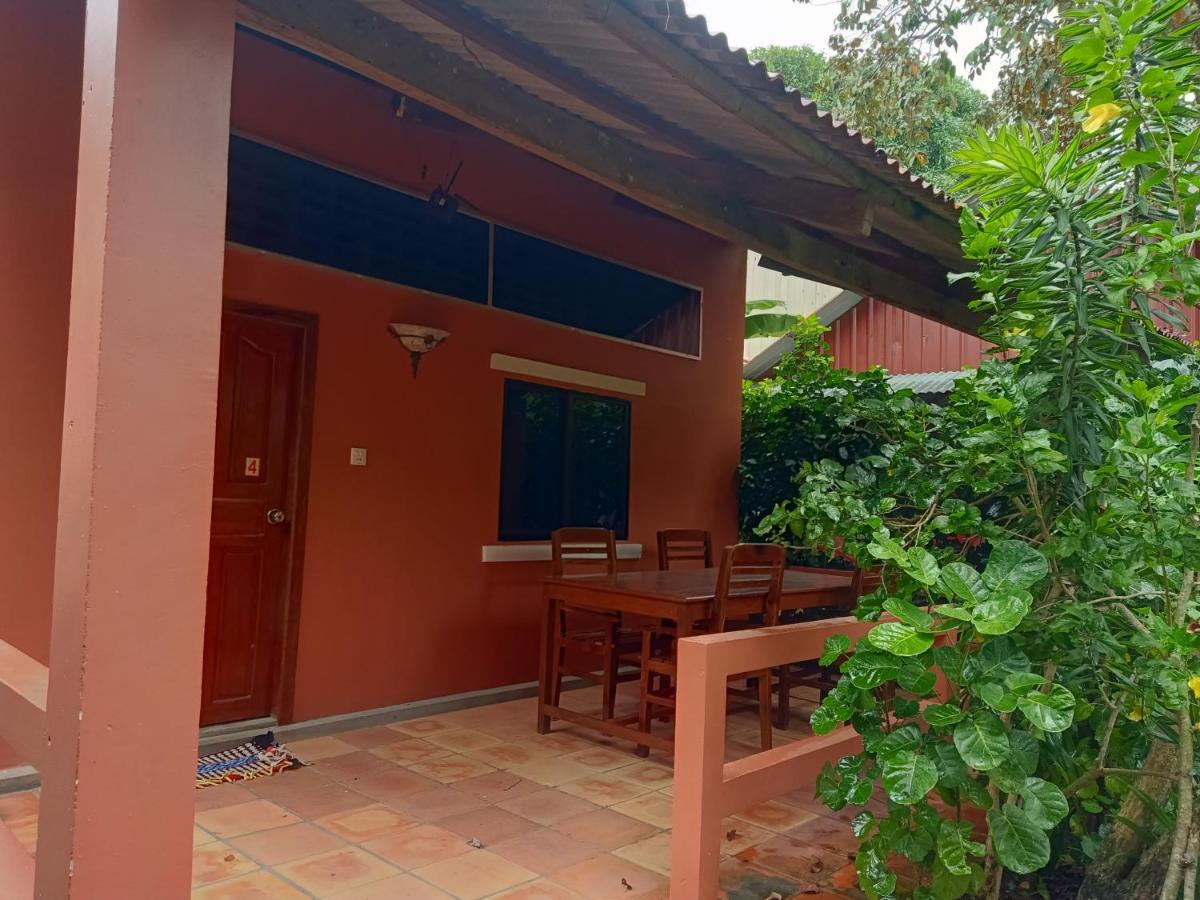 Pina House Hotel Kep Exterior foto