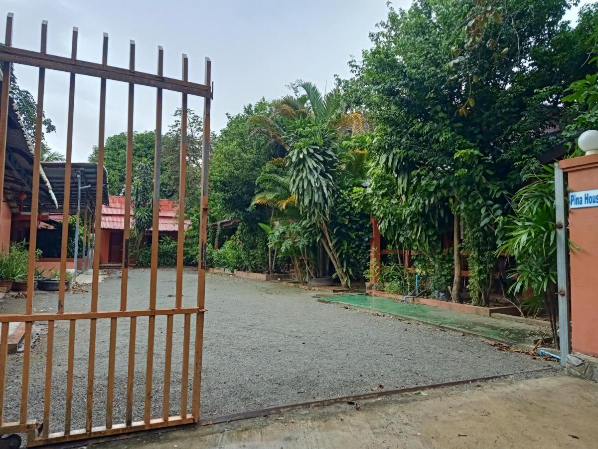 Pina House Hotel Kep Exterior foto