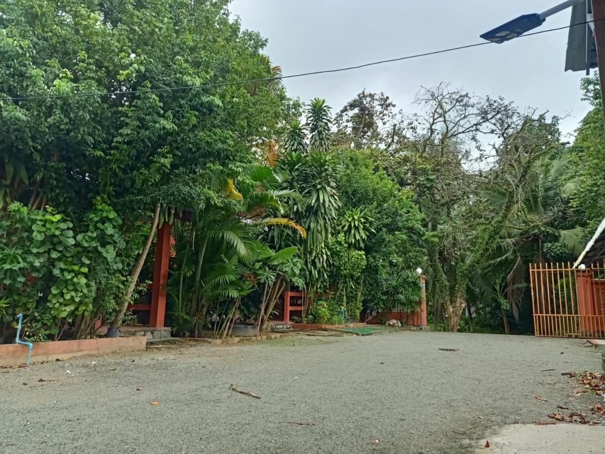 Pina House Hotel Kep Exterior foto